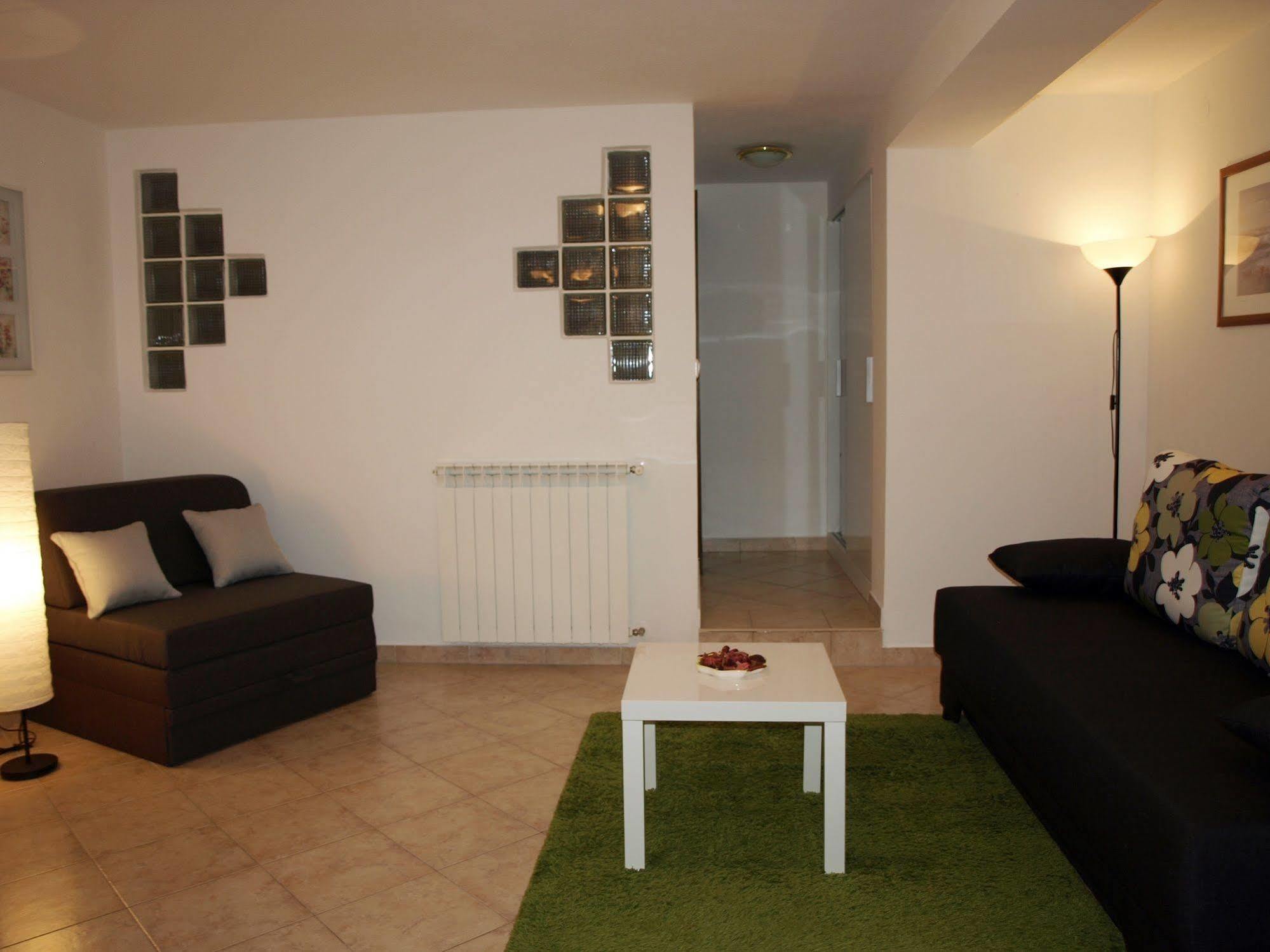 Apartments Vanda روفينج المظهر الخارجي الصورة