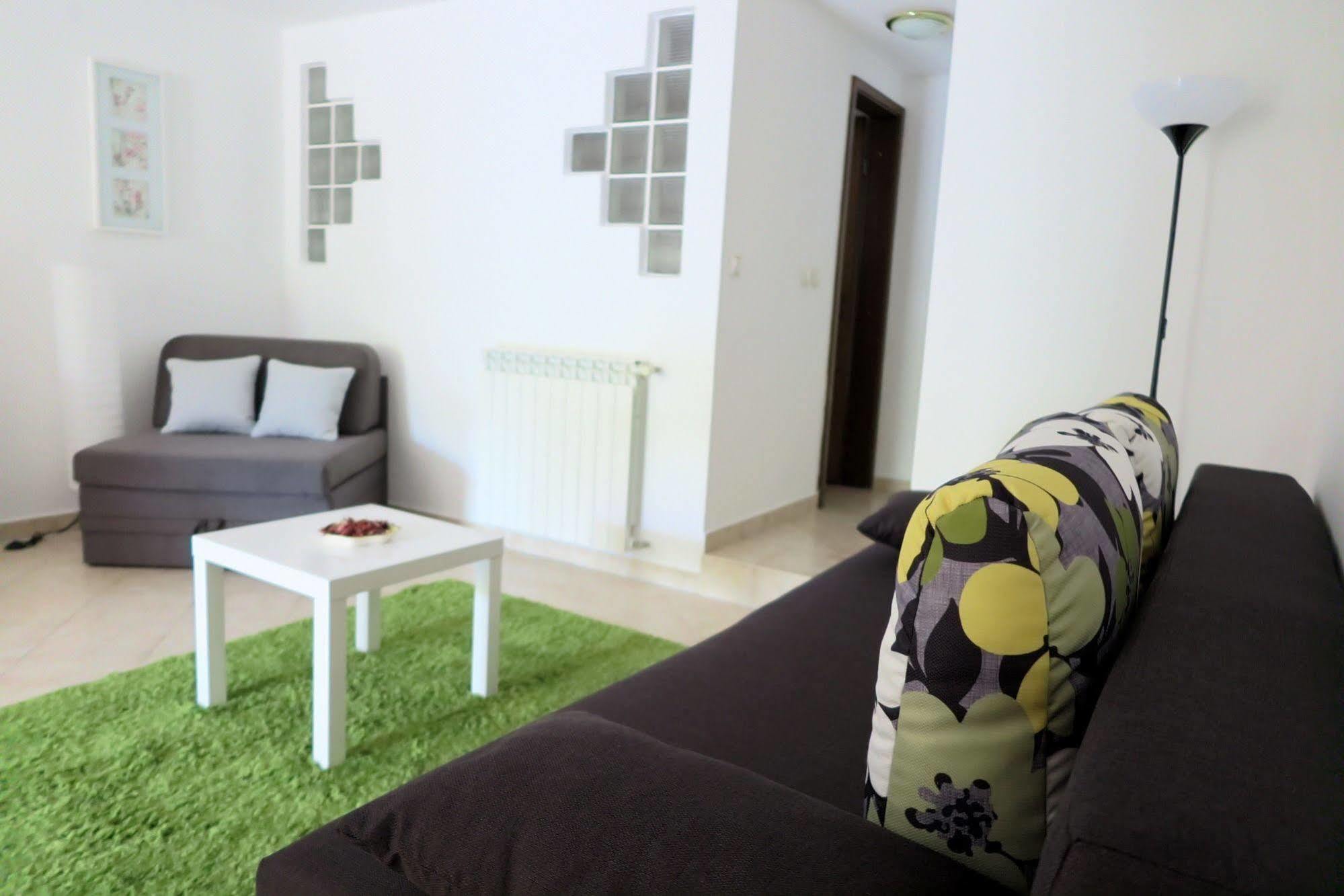 Apartments Vanda روفينج المظهر الخارجي الصورة