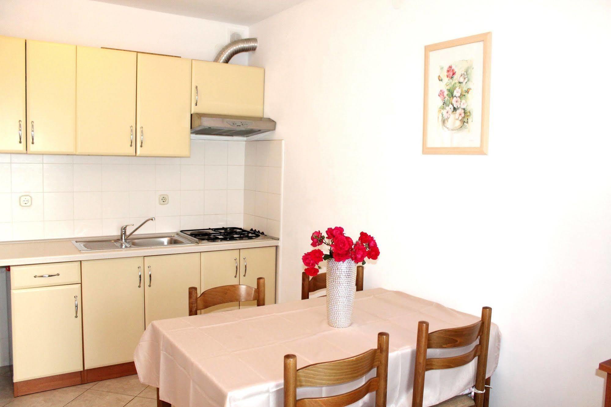 Apartments Vanda روفينج المظهر الخارجي الصورة